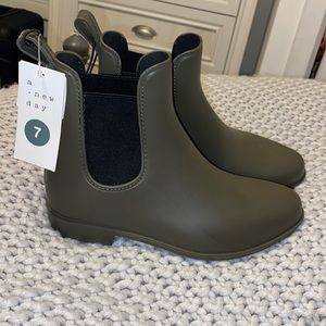 Hunter Green Ankle Rain Boots